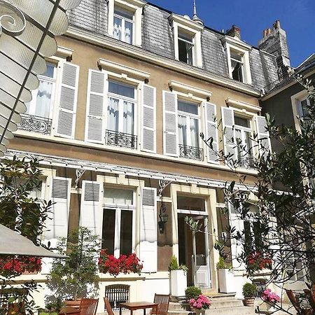 Enclos De L'Eveche Bed & Breakfast Boulogne-sur-Mer Exterior photo